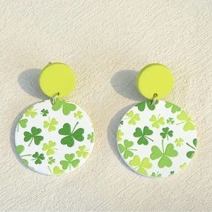 5/$25 ☘️ St. Patty’s Day Clover Print Green Round Dangle Earrings